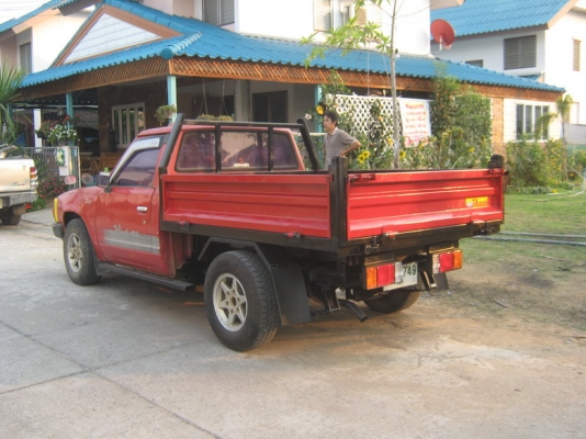 รับติดตั้งประกอบดั้มพ์ รถปิ๊กอัพ รถ 6 ล้อ 10 ล้อ ราคากันเอง ต่อเร็ว รับรองความแข็งแรงโดยวิศวกร