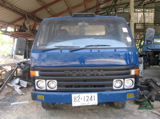 ขายรถ 6 ล้อ โตต้าไดน่า ติดต่อ 0819969436 ป๋าเล้ง