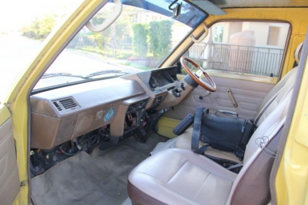 ขายรถตู้ ช่วงสั้น toyota เบนซิน+LPG ลงเล่มแล้ว CLASSIC มากๆ