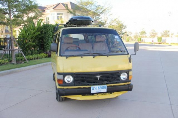 ขายรถตู้ ช่วงสั้น toyota เบนซิน+LPG ลงเล่มแล้ว CLASSIC มากๆ