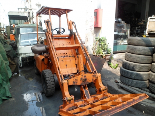 ขายรถตักเล็ก toyota sd10