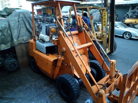 ขายรถตักเล็ก toyota sd10