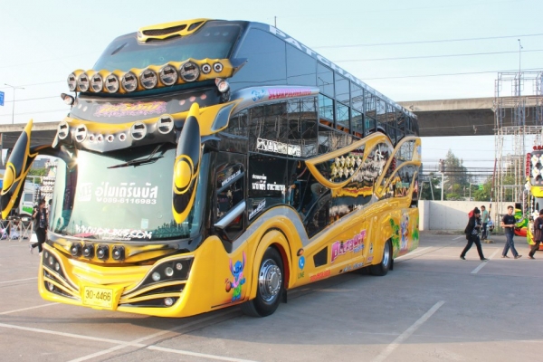 ขายรถบัสพัดลม เครื่องBENZ 8สูบ คัซซีBENZ