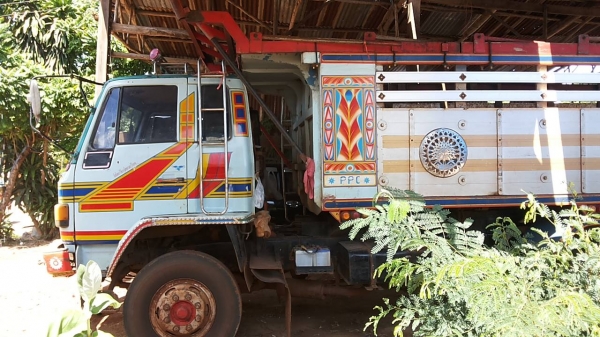 ***ขายแล้วครับขอบคุณ Truck2hand ขาย10ล้อ2เพลาดั้ม ISUZU ROCKY FXZ240 หัวขาว FXZ23NFY-6SD1-240HP เครื่องเดิมเกียร์เดิม เครื่องแน่น แรงดี เกียร์เดิม ไม่หลุดไม่หอน ช่วงล่าง2เพลาเดิม คัสซีสวย ไม่ปะไม่ดาม กระบะดั้มเนียมสภาพดี พื้นดีข้างดีไม่ผุ ดั้มดีแรง ไม่มีย ***ขายแล้วครับขอบคุณ Truck2hand ขาย10ล้อ2เพลาดั้ม ISUZU ROCKY FXZ240 หัวขาว FXZ23NFY-6SD1-240HP เครื่องเดิมเกียร์เดิม เครื่องแน่น แรงดี เกียร์เดิม ไม่หลุดไม่หอน ช่วงล่าง2เพลาเดิม คัสซีสวย ไม่ปะไม่ดาม กระบะดั้มเนียมสภาพดี พื้นดีข้างดีไม่ผุ ดั้มดีแรง ไม่มีย