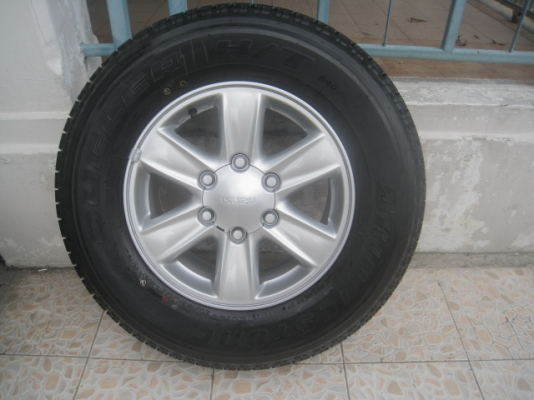 ขายล้อแม็กป้ายแดง Isuzu d-max 16" พร้อมยางปี14 สนใจติดต่อเล็กคลองสามครับ 081-3747940