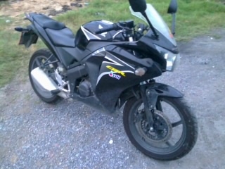 CBR150 ไอ รถบ้าน สวยสวยเดิมเดิม เครือ่งแห้งแห้ง เล่มพร้อมเอกสารครบ พร้อมใช้งาน ภาษีดี