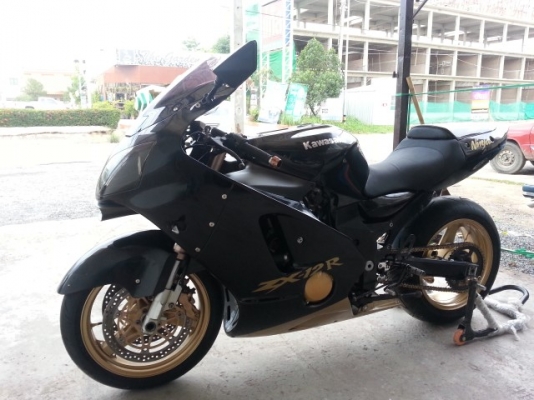 วุฒินนบุรี ขาย ZX12R ปี2001 หัวฉีดแล้วรถสภาพสวยๆเครื่องดีเสียสรรพสามิตรแล้ว
