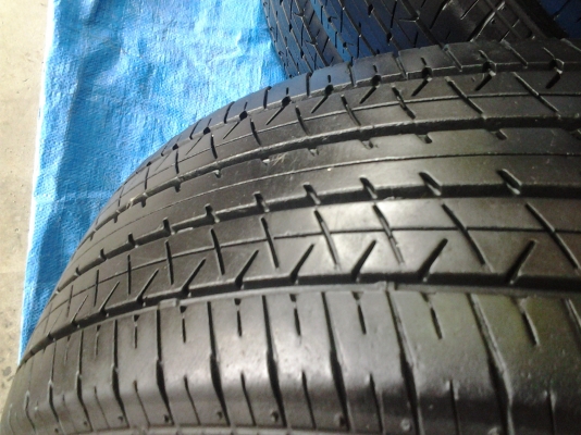 บริสโตน 215/60/16 ปี 13 ดอกหนาๆนุ่มๆ บริสโตน 215/60/16 ปี 13 ดอกหนาๆนุ่มๆ