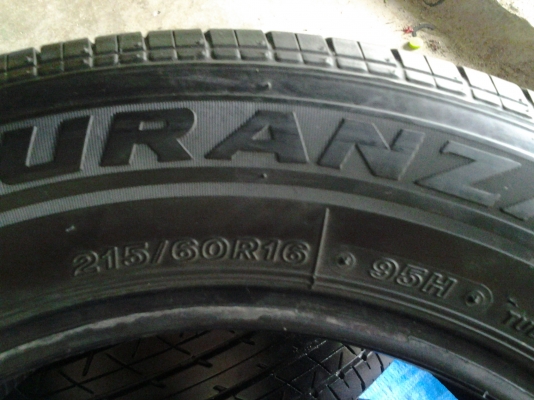 บริสโตน 215/60/16 ปี 13 ดอกหนาๆนุ่มๆ บริสโตน 215/60/16 ปี 13 ดอกหนาๆนุ่มๆ