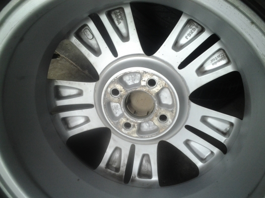 แม็กhondaขอบ 16" 4รู100 พร้อมยาง แม็กhondaขอบ 16" 4รู100 พร้อมยาง