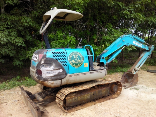 ขายรถแบคโฮ KOBELCO  sk 030 รถสภาพใช้งานได้เลยพร้อมลุยราคาถูก