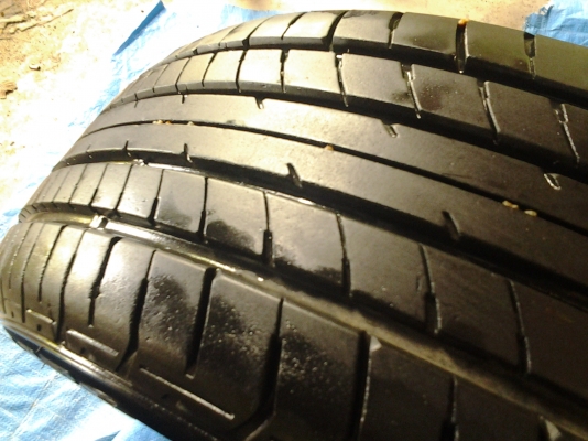 dunlop 185/55/15  ส่งทั่วไทย