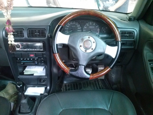 sentra ปี 93  เครื่องวางใหม่มีใบคุม  แอร์เย็น พวงมาลัยพาวเวอร์ สีดี