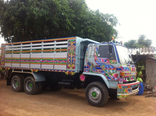 มาแล้วรถสวย พร้อมใช้