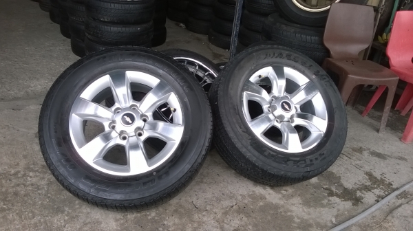 ขายล้อเชพ ขอบ18 6รูพร้อมยางชุดละ18000
