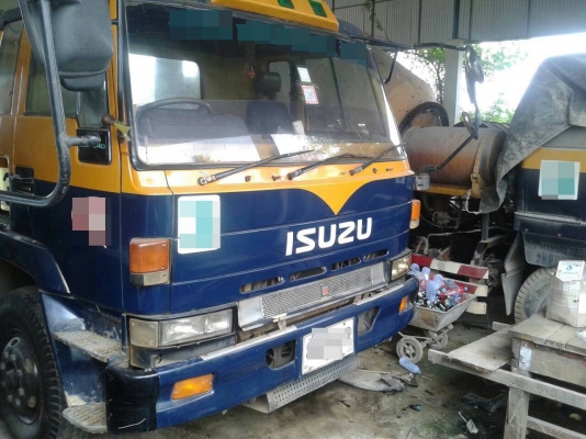 รถโม่ปูน ISUZUหัวร็อกกี่ 3ใบพัด เครื่อง6RB โม่ตรง6คิวลดราคาเหลือ550,000