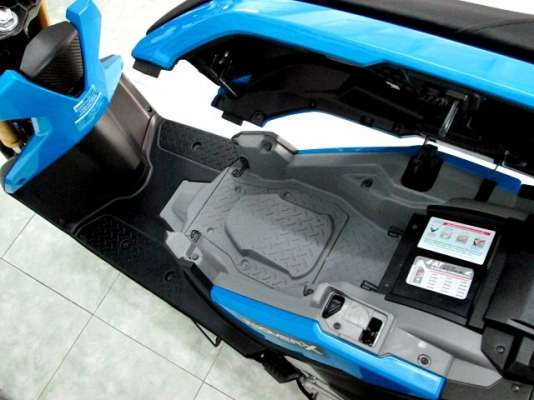 ZOOMER สีนํ้าเงิน ปี57 รถ 3 เดือน รถเดือน เม.ย ปี 2557  ไมล์ 2206 โล แถม 4 รายการ 44900