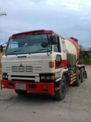 รถโม่ปูนFUSOเครื่อง8DC9(8สูบ) โม่ตรง6คิวลดราคาเหลือ570,000