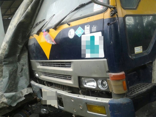 รถโม่ปูนFUSOเครื่อง8DC4(8สูบ) โม่โซ่6คิวลดราคาเหลือ480,000