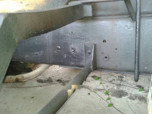 รถโม่ปูนFUSOเครื่อง8DC4(8สูบ) โม่โซ่6คิวลดราคาเหลือ480,000