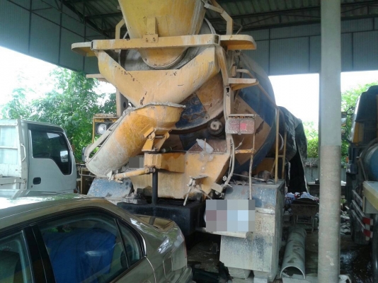 รถโม่ปูนFUSOเครื่อง8DC4(8สูบ) โม่โซ่6คิวลดราคาเหลือ480,000