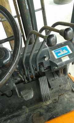 ฟอร์คลิฟต์โตโยต้า เก่าญี่ปุ่น สภาพดีพร้อมใช้งาน เครื่องยนต์ติดง่าย