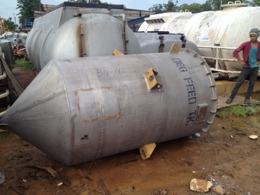 ขายถุงสแตนเลส ขนาด 2,000 ลิตร สภาพสวยมาก ภายในสะอาด มีฝา พร้อมใช้