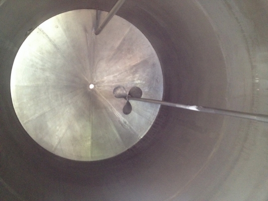 ขายถังสแตนเลส 9,000 ลิตรพร้อมใบกวน สภาพดี สะอาด พร้อมใช้ ขายถังสแตนเลส 9,000 ลิตรพร้อมใบกวน สภาพดี สะอาด พร้อมใช้