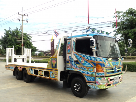 ขายรถฮีโน่แม็กก้า 500 รุ่น 10 ล้อ (ล้อเล็ก) เครื่องยนต์JO8C-S กระบะบรรทุกรถเกี่ยวข้าว รถตีดิน