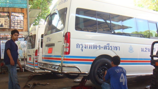 ช่วงล่างรถตู้ Toyota by Shock Profender