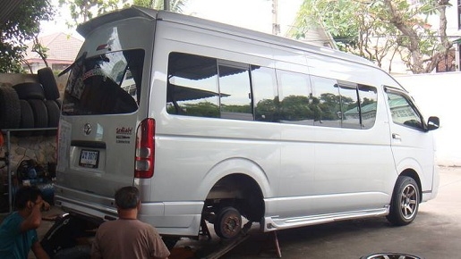 ช่วงล่างรถตู้ Toyota by Shock Profender
