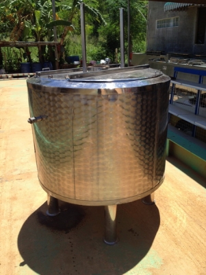 ขายถังน้ำสแตนเลส สภาพสวยใส ไร้ที่ติ ขนาด 800 ลิตร สภาพพร้อมใช้ครับ ขายถังน้ำสแตนเลส สภาพสวยใส ไร้ที่ติ ขนาด 800 ลิตร สภาพพร้อมใช้ครับ