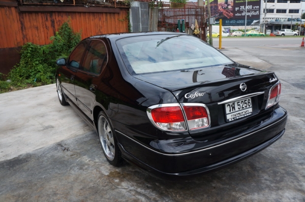 NISSAN CEFIRO A33 ปี 2003 ตัว TOP ขายรถสวย ล้อ MAX แต่ง เบาะหนัง เครื่องเดิมๆวิ่งดี ช่วงล่างแน่น แอร์เย็นๆ ภายในสภาพสวย สีสวย รถพร้อมใช้งาน จัดไฟแนนได้