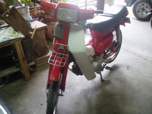 ขายฮอนด้าค้สตอม900สตาสมือใช้งานได้ปกติ7500บาท