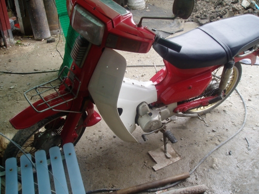 ขายฮอนด้าค้สตอม900สตาสมือใช้งานได้ปกติ7500บาท