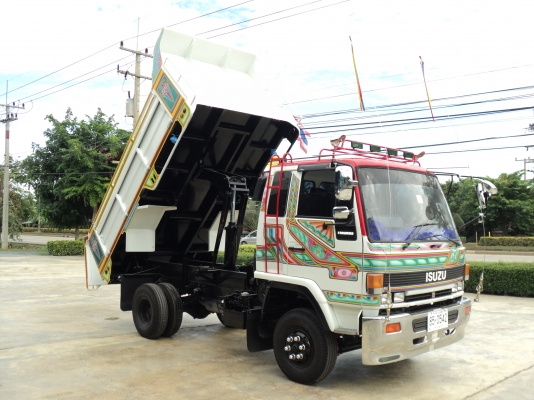 ขายอีซูซุ (ร็อกกี้) 6 ล้อ เครื่องยนต์ 6BG1 - 6 สูบ 175 แรงม้า กระบะบรรทุกดัมส์ดิน