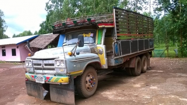 ขาย 10 ล้อหัวยาวเพลาเดียว สภาพพร้อมใช้  เครื่อง 6BD1 165 แรงม้า เกียร์ร็อคเสื้อลาย เพาวเวอร์ ทะเบียนเต็มพร้อมโอนครับ