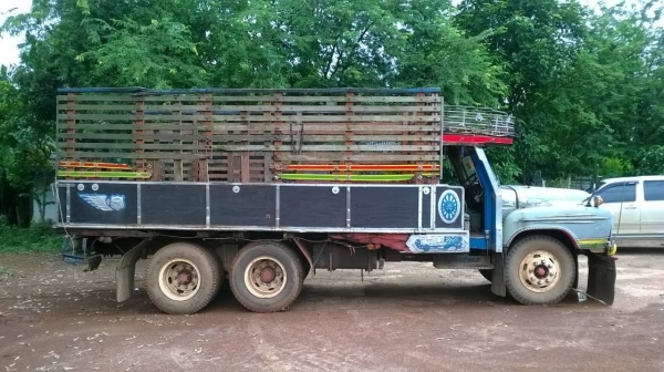 ขาย 10 ล้อหัวยาวเพลาเดียว สภาพพร้อมใช้  เครื่อง 6BD1 165 แรงม้า เกียร์ร็อคเสื้อลาย เพาวเวอร์ ทะเบียนเต็มพร้อมโอนครับ