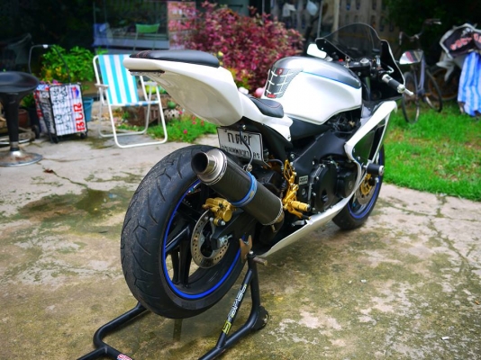 ขาย Cbr92 ตัวคาร์บูร์ไฟฟ้า พร้อมทะเบียนแท้ไม่ขาดต่อ แฟริ่ง Cbr1000 08 ขาย Cbr92 ตัวคาร์บูร์ไฟฟ้า พร้อมทะเบียนแท้ไม่ขาดต่อ แฟริ่ง Cbr1000 08