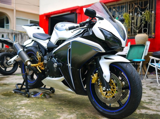 ขาย Cbr92 ตัวคาร์บูร์ไฟฟ้า พร้อมทะเบียนแท้ไม่ขาดต่อ แฟริ่ง Cbr1000 08