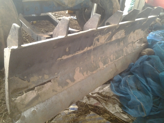 ขายรถไถฟอด6610 เสื้อลายตามสภาพเครื่องหลวม ขายรถไถฟอด6610 เสื้อลายตามสภาพเครื่องหลวม