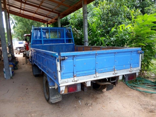 ขายด่วน อีชุชุ 4 ล้อกลาง  เกียร์สั้น NKR  88  แรงม้า สวยๆๆ ปี2538