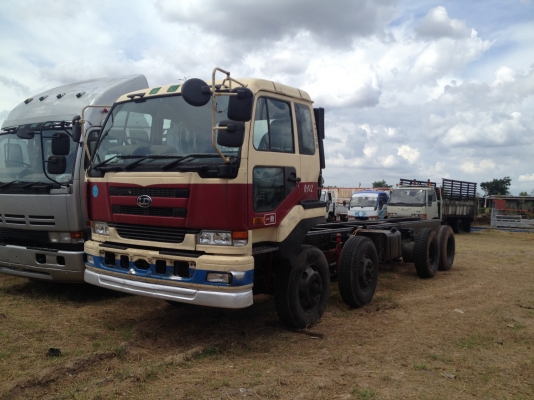 ขาย 12 ล้อ NISSAN UD เครื่อง MD92 330 แรงม้าระบบน้ำมัน ช่วงล้อ 5.50 เมตร คัชซี ยาว 7.50 เมตร ยาง 1000 ขอบ 20 สวยๆพร้อมทะเบียนครับ