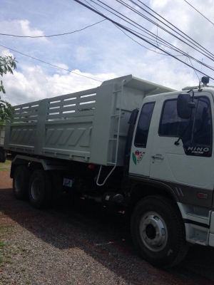 ขายรถบรรทุกสิบล้อดัมพ์ HINO 3M เครื่องเดิม 240 แรง ปี 39 กระบะดัมพ์สามมิตร ทะเบียนพร้อม
