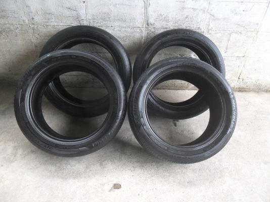ยาง MICHELIN 215/50R17 ปี10-11 สวยๆ 4 เส้น ราคา 2400 บาท