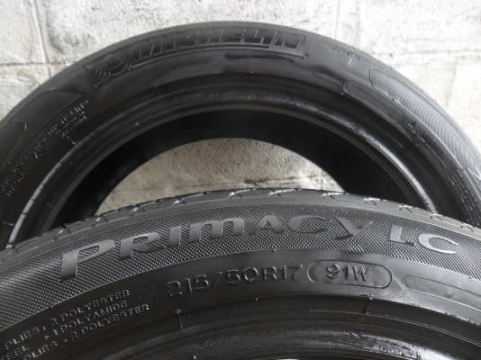ยาง MICHELIN 215/50R17 ปี10-11 สวยๆ 4 เส้น ราคา 2400 บาท