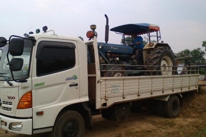 HINO FC9J หัว500 ปี55 เครื่อง 145แรง รุ่นหน้ากากขาว ยาว 5.5 เมตร งวด25000 เหลือ32งวด