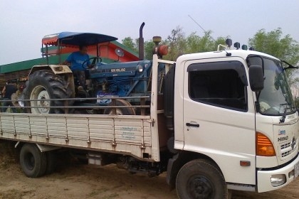 HINO FC9J หัว500 ปี55 เครื่อง 145แรง รุ่นหน้ากากขาว ยาว 5.5 เมตร งวด25000 เหลือ32งวด