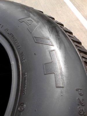 235/75R15 MICHELIN LTX AT มี 1 เส้น TEL.081-427-3941 235/75R15 MICHELIN LTX AT มี 1 เส้น TEL.081-427-3941