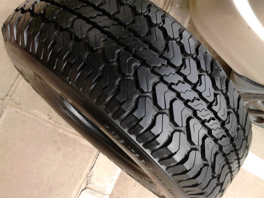 235/75R15 MICHELIN LTX AT มี 1 เส้น TEL.081-427-3941 235/75R15 MICHELIN LTX AT มี 1 เส้น TEL.081-427-3941